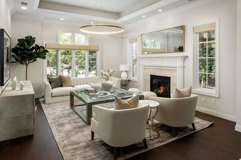 Xây nhà trọn gói bao gồm nội thất không?